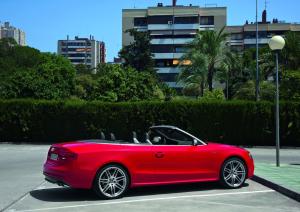 Audi S5 Cabriolet 2011 года 